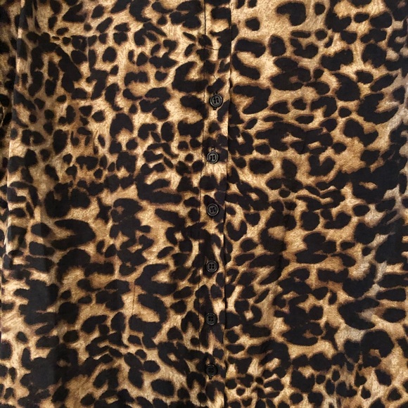 🌺 Body Central Women’s Shirt Size S Cheetah - Picture 5 of 8